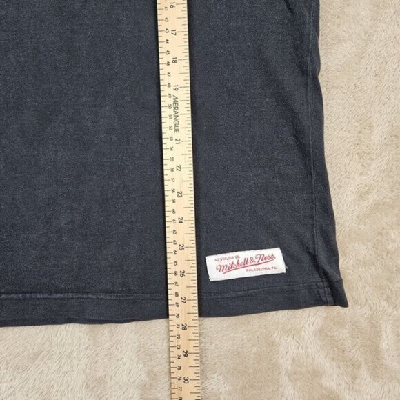 Mitchell & Ness Los Angeles Kings NHL Short Sleeve T-Shirt Men's Size L Black - Picture 6 of 10